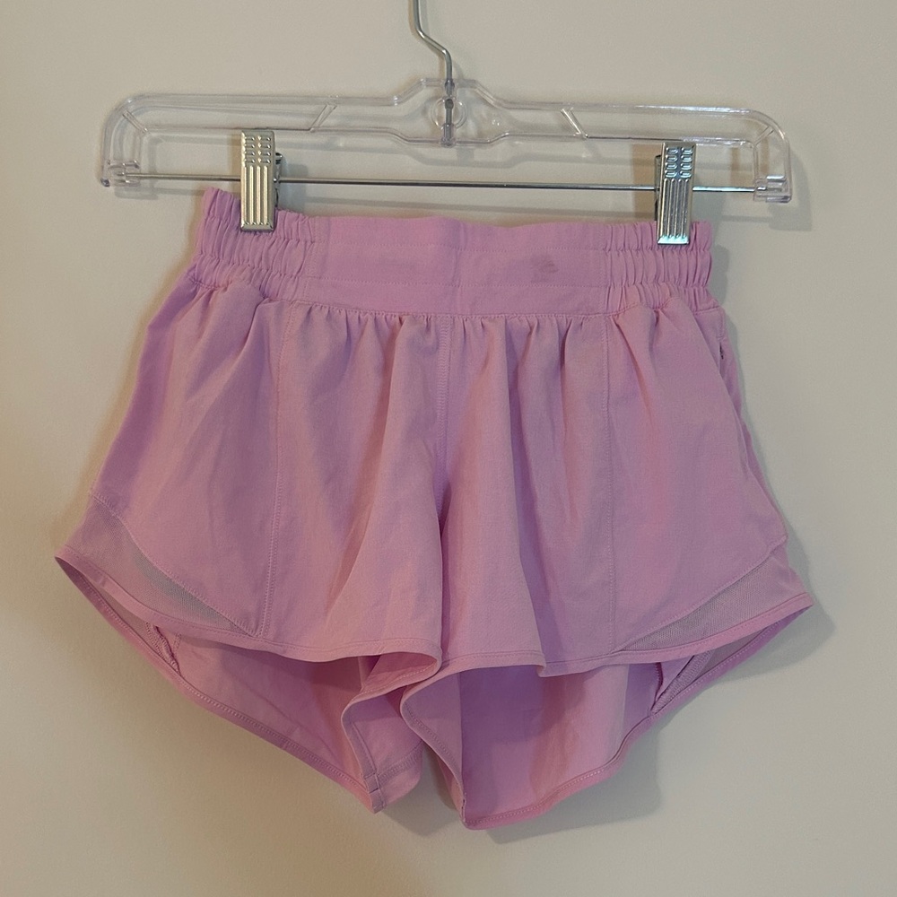 Lululemon 2.5” Hotty hots